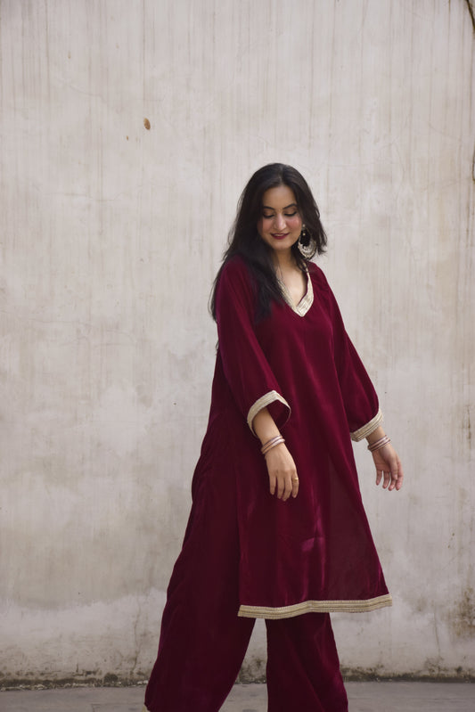 Mahira Velvet Kurta Set