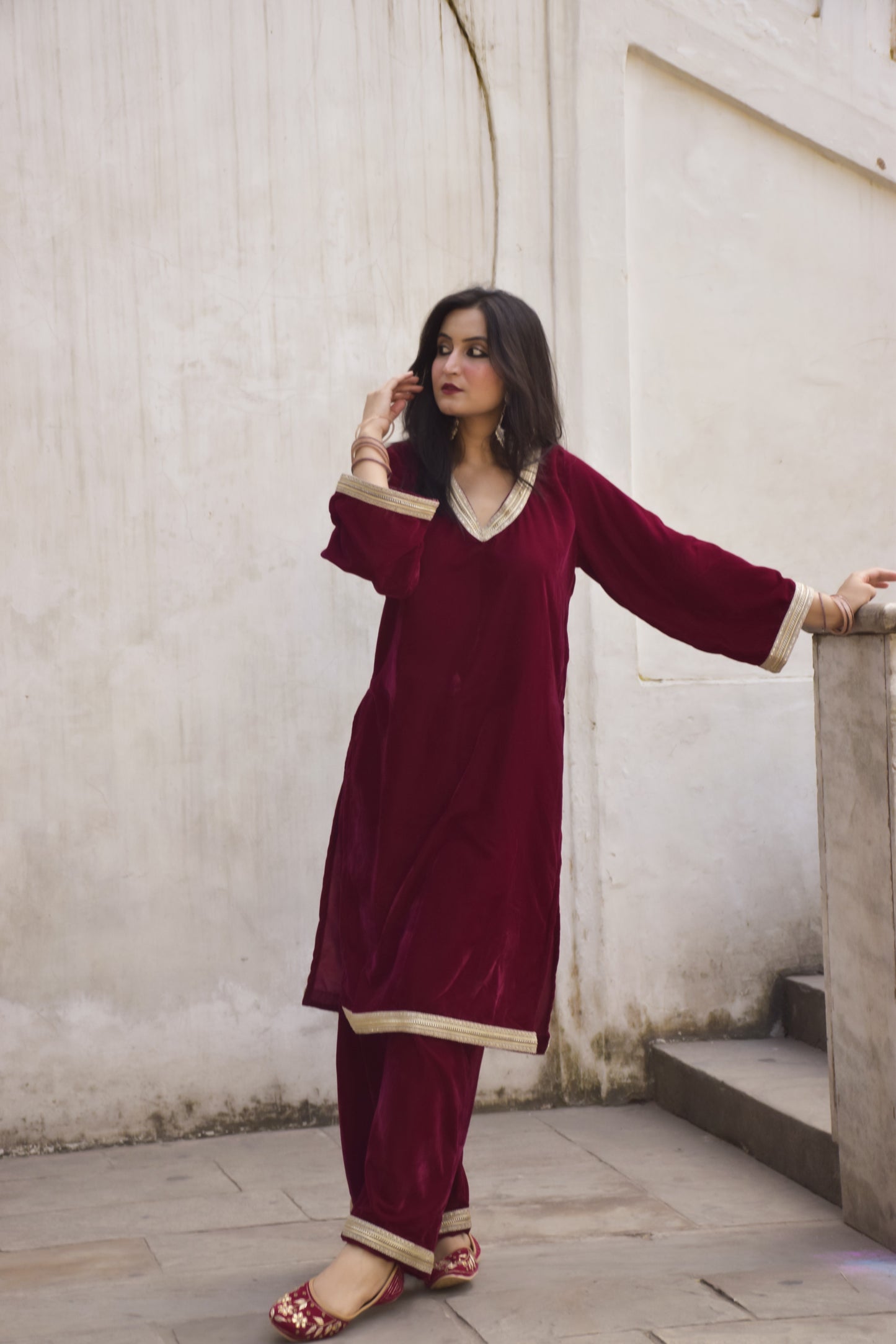 Mahira Velvet Kurta Set