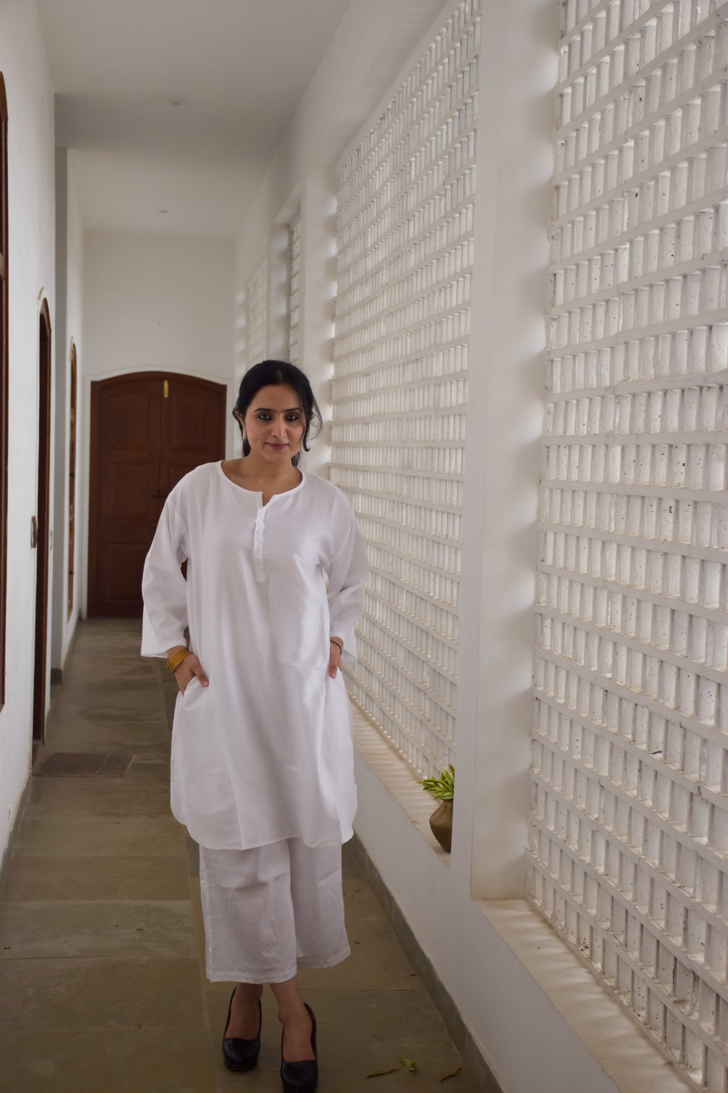 Mahira White Cotton Kurta Set