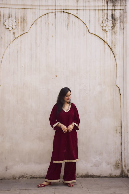Mahira Velvet Kurta Set